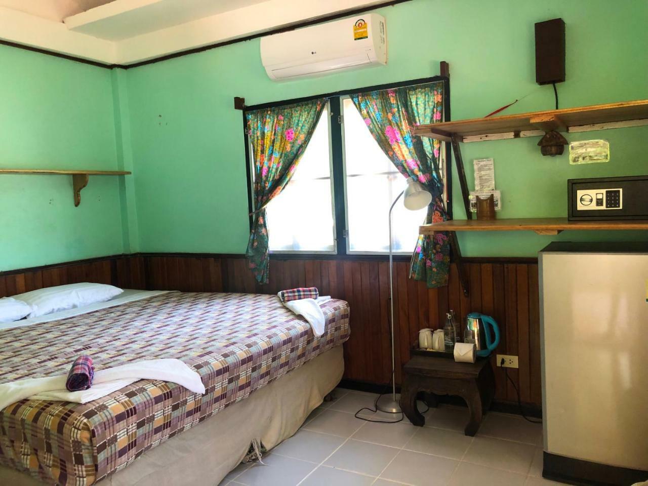 Thongtapan Resort Chaloklum Extérieur photo